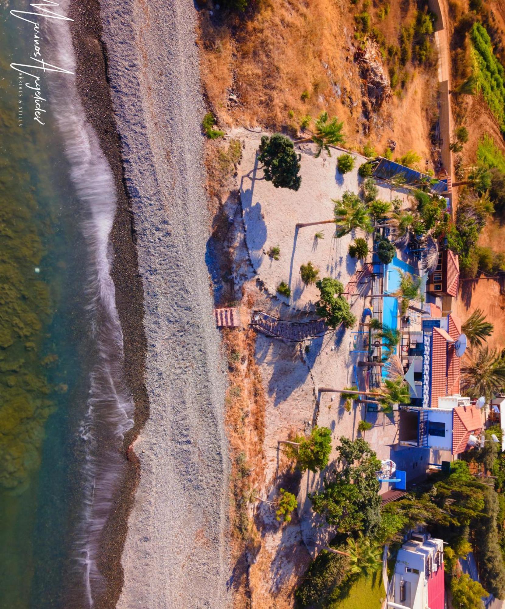 Astrofegia Beachfront Villa 波莫斯 外观 照片