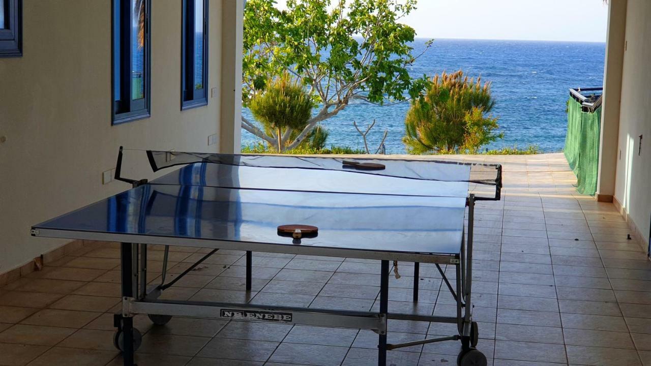 Astrofegia Beachfront Villa 波莫斯 外观 照片